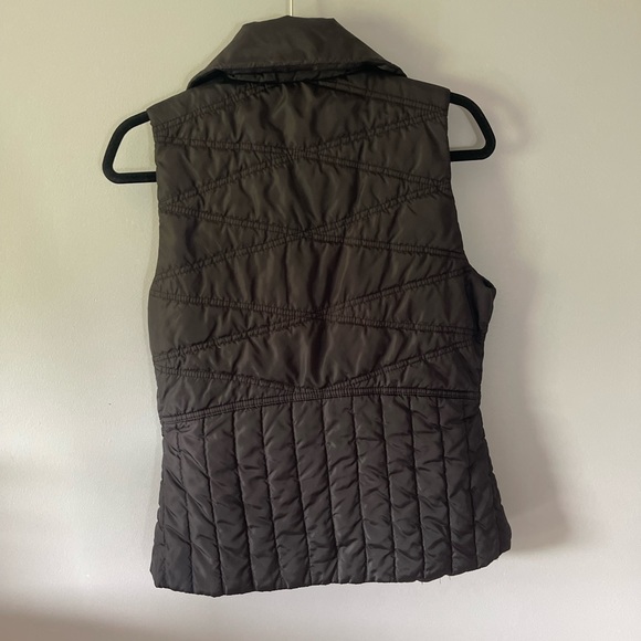 Exertek Black Puffer Vest - Picture 2 of 3